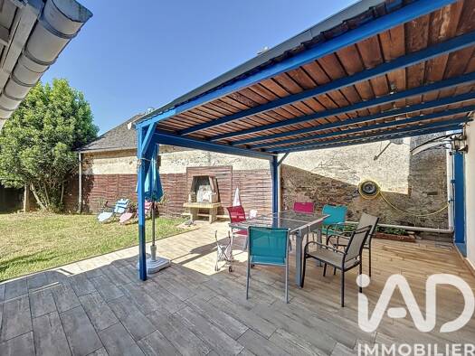 Maison de ville à vendre 297 000 € 4 pièces 4 chambres 160 m² 212 m² de terrain Saint-Nicolas-de-Redon 44460