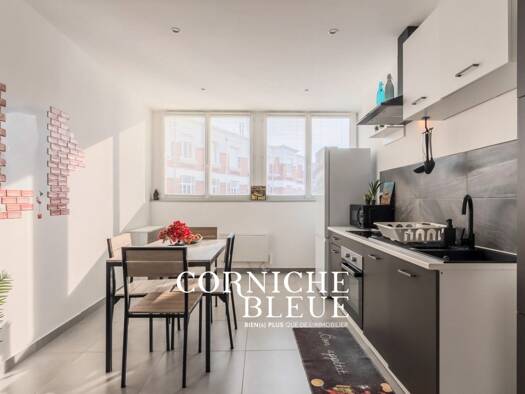 Appartement à vendre 297 000 € 8 pièces 7 chambres 187,2 m² Étage 2/2 Douai 59500