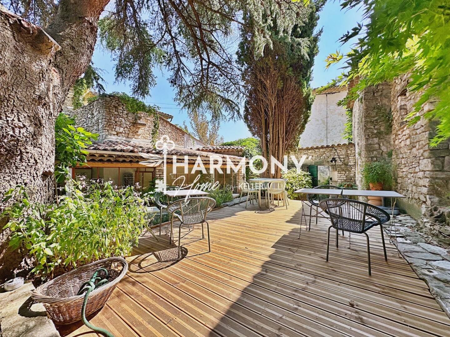Maison à vendre, 350m², SAINT MARTIN DE CASTILLON
