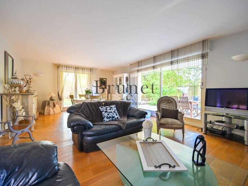 Maison à louer, 136m², SAINT MAUR DES FOSSES