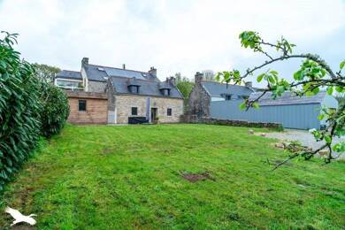 Maison à vendre 284 616 € 3 pièces 2 chambres 64 m² 883 m² de terrain Goulien 29770