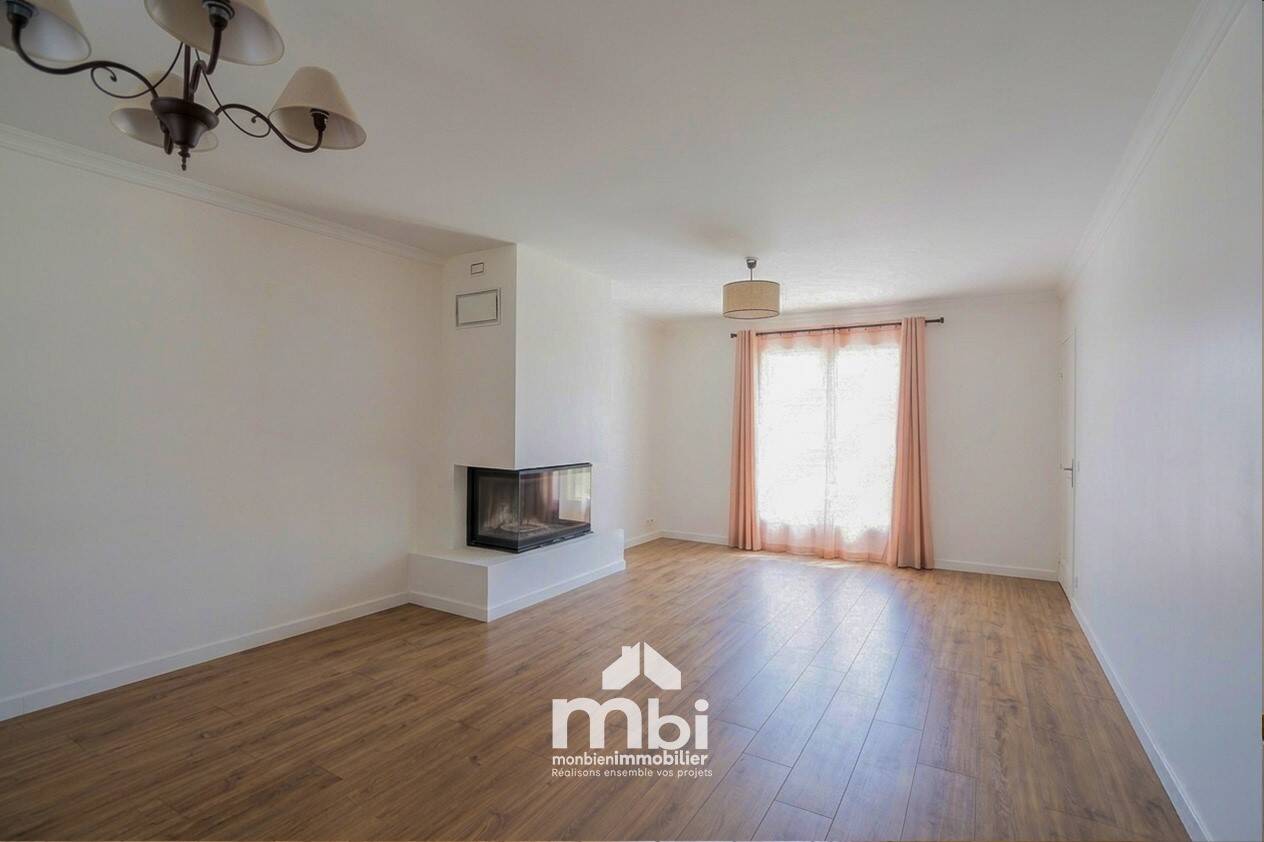 Maison à vendre, 90m², MOUSSY LE NEUF