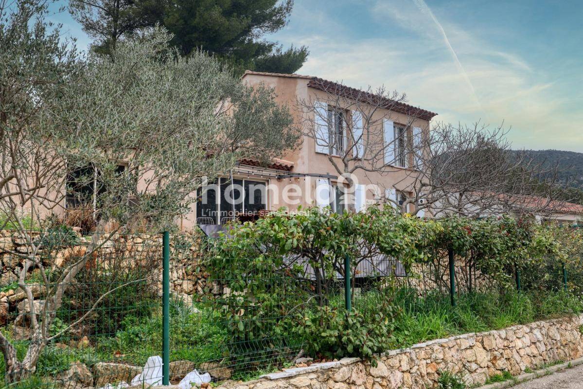 Maison à vendre, 146m², LE REVEST LES EAUX