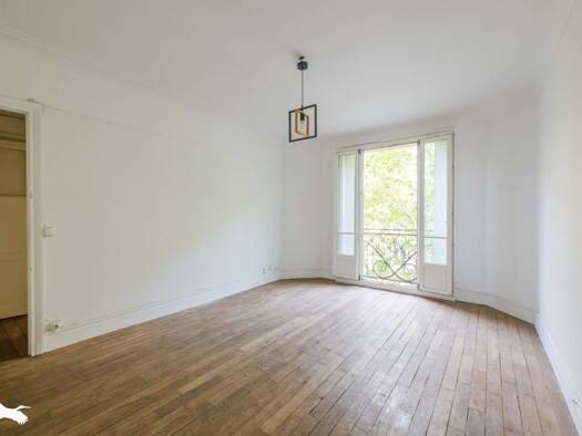 Appartement à vendre 230 000 € 1 pièce 30 m² Étage 4/5 Entrée de Ville Clichy 92110