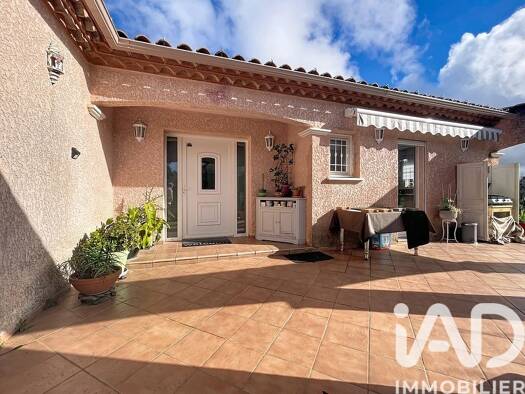 Maison de plain-pied à vendre 440 000 € 5 pièces 3 chambres 122 m² 1 982 m² de terrain Gignac 34150