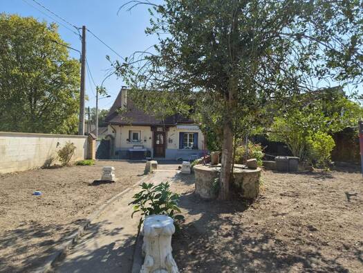 Maison à vendre 275 000 € 5 pièces 2 chambres 94 m² 528 m² de terrain Angervilliers 91470