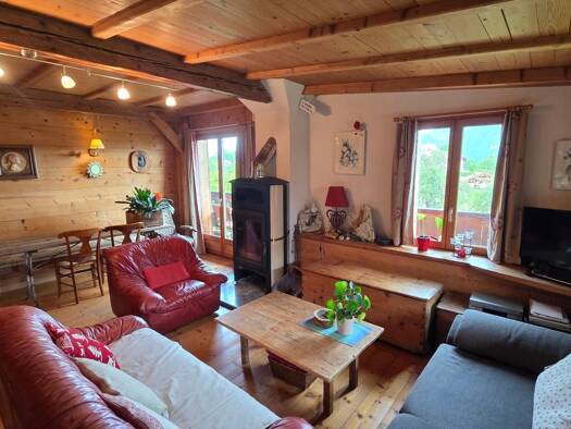 Maison à vendre 549 500 € 5 pièces 4 chambres 182 m² 465 m² de terrain Mont-Saxonnex 74130