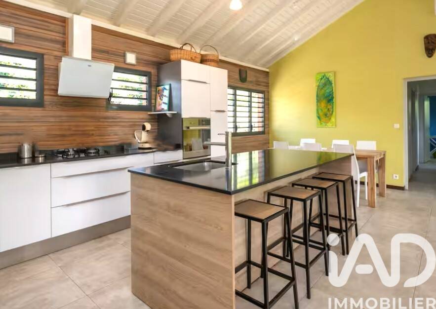 Maison à vendre, 121m², PETIT BOURG