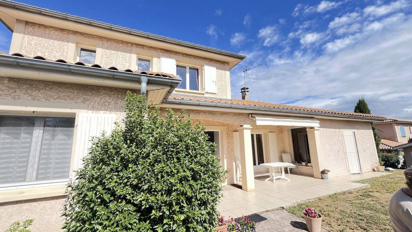 Maison à vendre, 170m², LA TOUR DE SALVAGNY