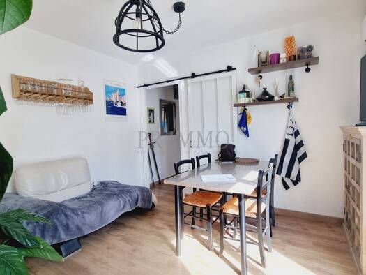 Appartement à vendre 290 000 € 2 pièces 1 chambre 35 m² 1er étage Saint-Raphaël 83700