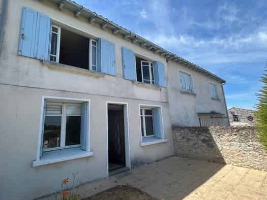Maison à vendre 281 000 € 5 pièces 3 chambres 120 m² 360 m² de terrain Talmont-sur-Gironde 17120