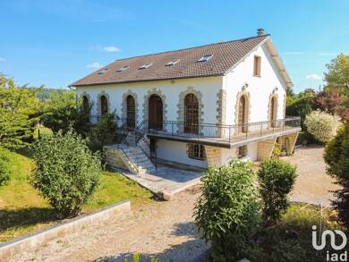 Maison à vendre 295 000 € 9 pièces 7 chambres 227 m² 2 338 m² de terrain Ressons-le-Long 02290