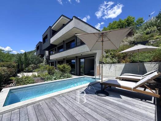 Maison à vendre 1 560 000 € 6 pièces 3 chambres 239,31 m² 752 m² de terrain Saint-Alban-Leysse 73230