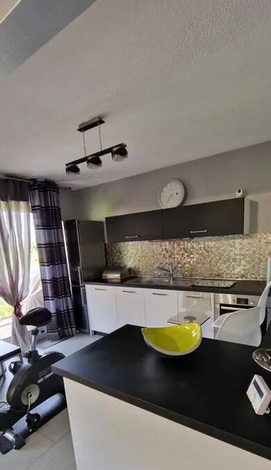 Appartement à louer 1 092 € 2 pièces 1 chambre Talence 33400