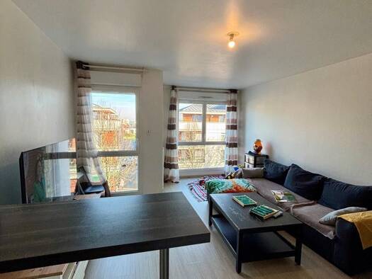 Appartement à vendre 166 900 € 2 pièces 1 chambre 44,6 m² 3ème étage Athis Mons 91200