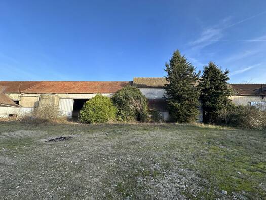 Immeuble à vendre 220 000 € 200 m² Baulne 91590