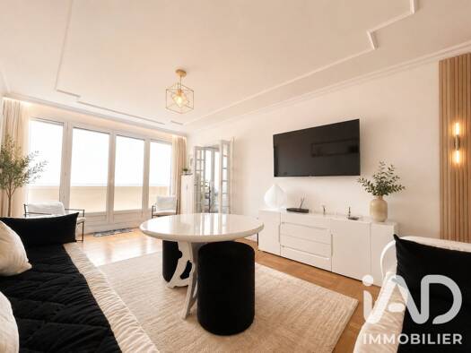 Appartement à vendre 257 000 € 5 pièces 3 chambres 94 m² Étage 7/7 Carré Sainte Honorine Taverny 95150