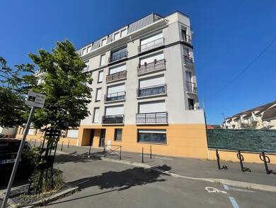 Appartement à vendre 279 000 € 3 pièces 2 chambres 64 m² Étage 1/5 L'Union Sartrouville 78500