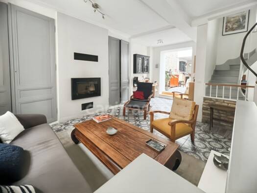 Maison à vendre 277 500 € 4 pièces 2 chambres 104 m² 71 m² de terrain Dernier Sou-Vieille Ville Boulogne-sur-Mer 62200