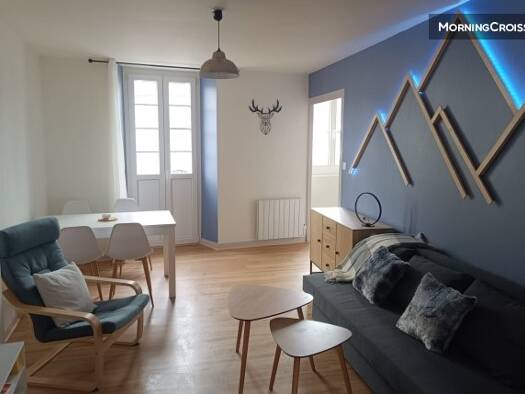 Appartement à louer 900 € 2 pièces 1 chambre 42 m² disponible dès maintenant Virginie-Castetarbe-Batiplex-Moutete Orthez 64300