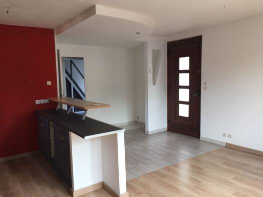 Maison de ville à louer 845 € 3 pièces 2 chambres 55 m² 50 m² de terrain Grand Charran-Faventines Valence 26000