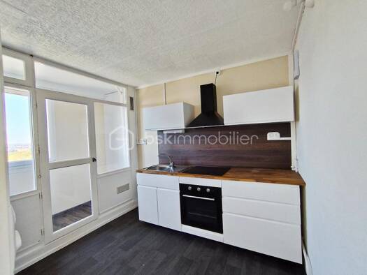 Appartement à vendre 168 000 € 3 pièces 2 chambres 63,8 m² Étage 10/18 Palmer Cenon 33150