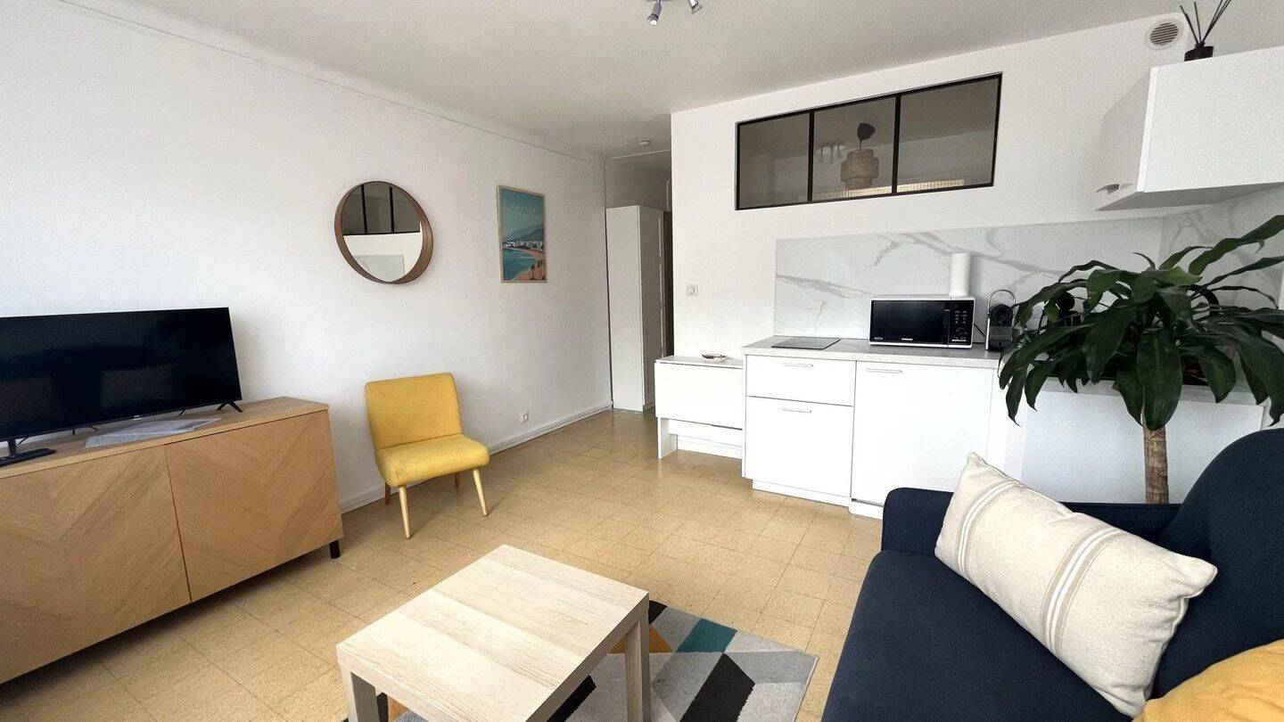 Maison à louer, 28m², CANNES