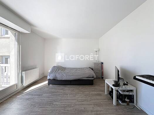 Appartement à vendre 183 750 € 1 pièce 35 m² Étage 1/2 Ibis Le Vésinet 78110