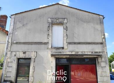 Immeuble à vendre 159 750 € 300 m² Saint Ausone-Saint Martin-Saint Gelais Angouleme 16000