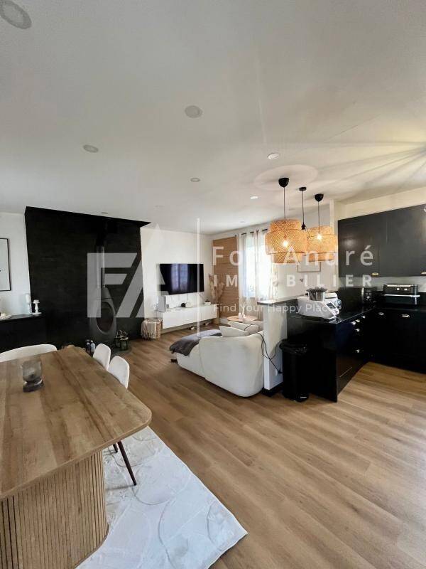 Maison à vendre, 111m², ROISSY EN BRIE