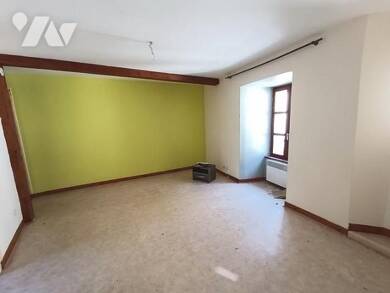 Appartement à vendre 39 000 € 2 pièces 1 chambre 46,6 m² Dernier étage, Étage 3/3 Seyne 04140