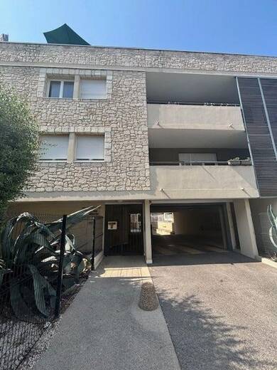 Garage/Stationnement à louer 87,33 € 20 m² Sablas-Mendrous O-Languedoc O Castelnau-le-Lez 34170