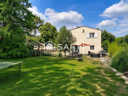 Maison à vendre 420 000 € 4 pièces 3 chambres 110 m² 824 m² de terrain Fayence 83440
