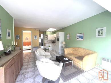 Appartement à vendre 315 000 € 3 pièces 2 chambres 62,1 m² Dernier étage, Étage 1/1 Royan 17200