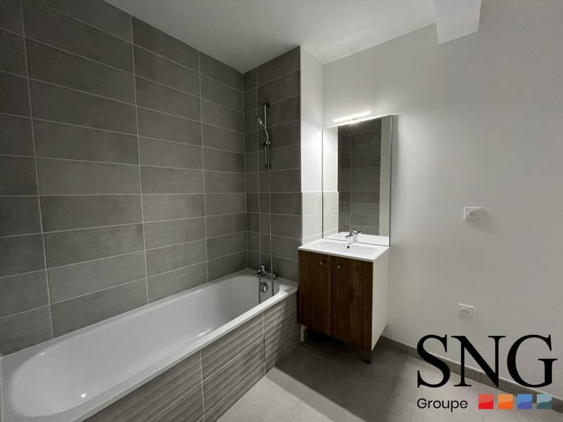 Maison à louer, 61m², PINS JUSTARET