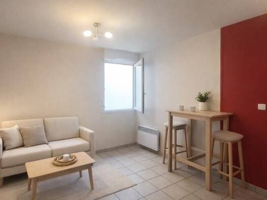 Appartement à vendre 99 950 € 2 pièces 1 chambre 32 m² RDC/6 La Fuye Velpeau Tours 37000