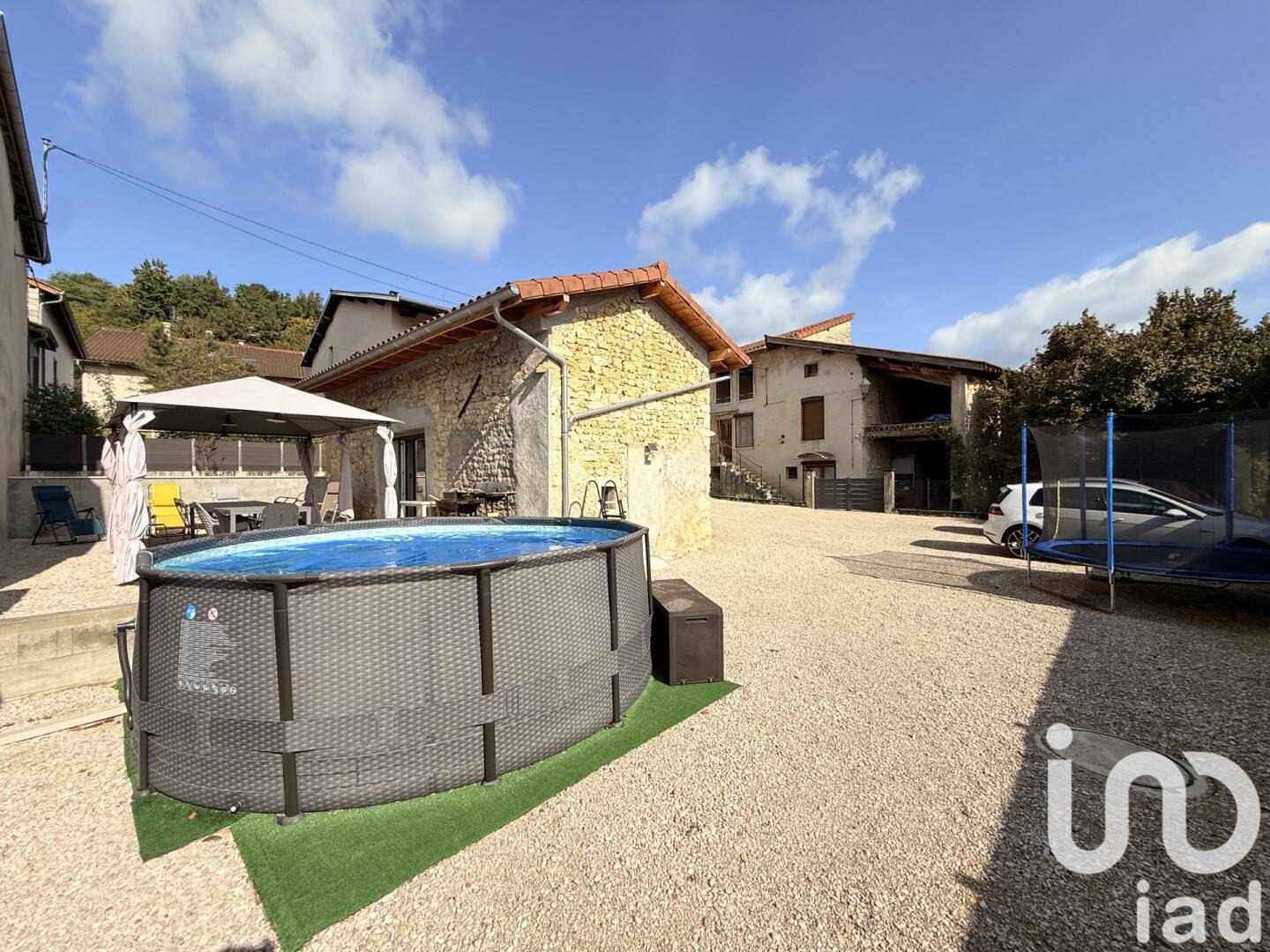 Maison à vendre, 200m², NEUVILLE SUR AIN