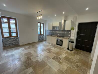 Appartement à louer 570 € 3 pièces 2 chambres 62,5 m² 2ème étage Bessèges 30160