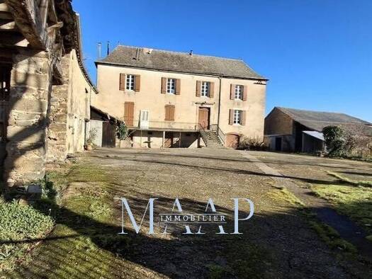 Maison à vendre 185 000 € 4 pièces 1 chambre 181 m² 24 307 m² de terrain La Salvetat-Peyralès 12440