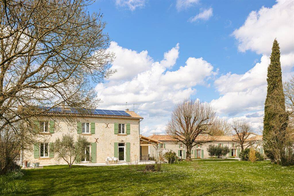 Maison à vendre, 825m², SURGERES