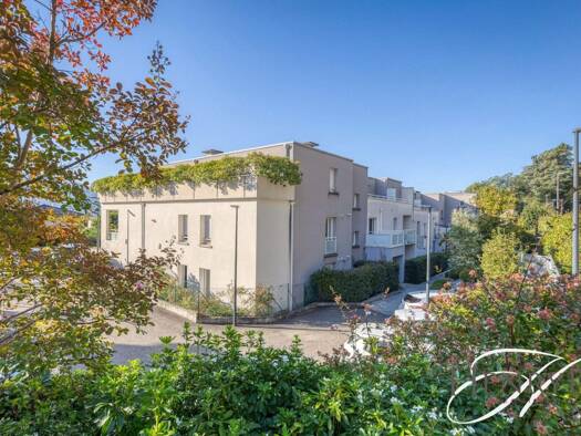 Appartement à vendre 270 000 € 3 pièces 2 chambres 66,6 m² RDC Meylan 38240