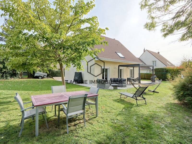 Maison à vendre, 161m², MANDRES LES ROSES
