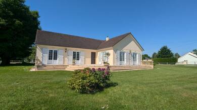 Maison à vendre 195 000 € 5 pièces 4 chambres 121 m² 2 200 m² de terrain Noyers 45260