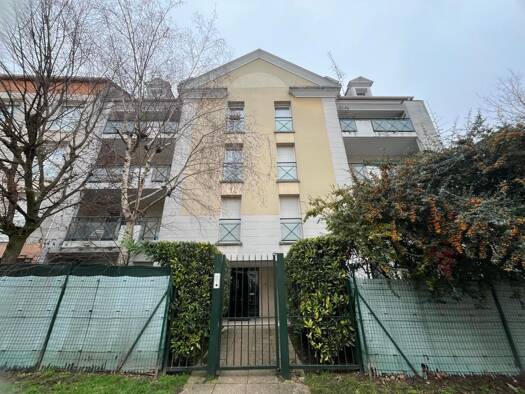 Appartement à louer - logement étudiant 790 € 1 pièce 27,6 m² Étage 1/1 Centre L'Haÿ-les-Roses 94240