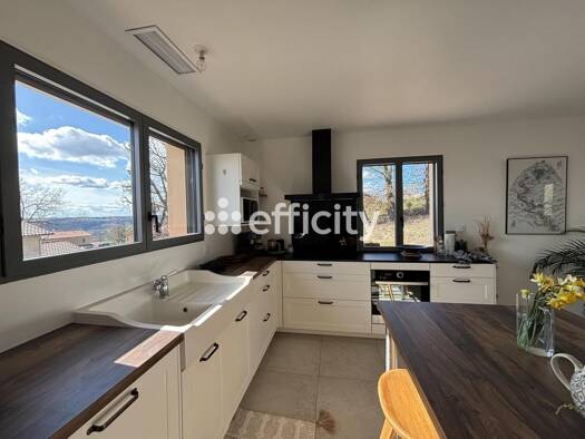 Maison de plain-pied à vendre 350 000 € 4 pièces 3 chambres 102 m² 900 m² de terrain Bonrepos-Riquet 31590