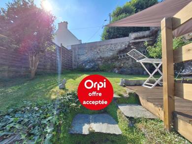 Maison à vendre 135 100 € 3 pièces 2 chambres 61 m² 121 m² de terrain Jarlot-Ursulines Morlaix 29600