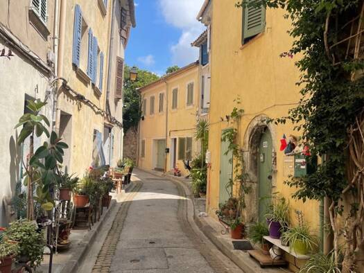 Appartement à vendre 70 000 € 1 pièce 1 chambre 20 m² RDC/3 La Valette-du-Var 83160