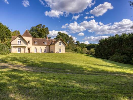 Maison à vendre 895 000 € 11 pièces 6 chambres 500 m² 25 000 m² de terrain Nanteuil-le-Haudouin 60440