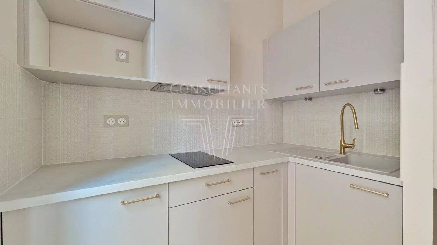 Maison à louer, 19m², LEVALLOIS PERRET