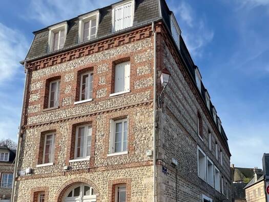 Appartement à vendre 279 500 € 3 pièces 2 chambres 91,6 m² RDC/3 Veules-les-Roses 76980